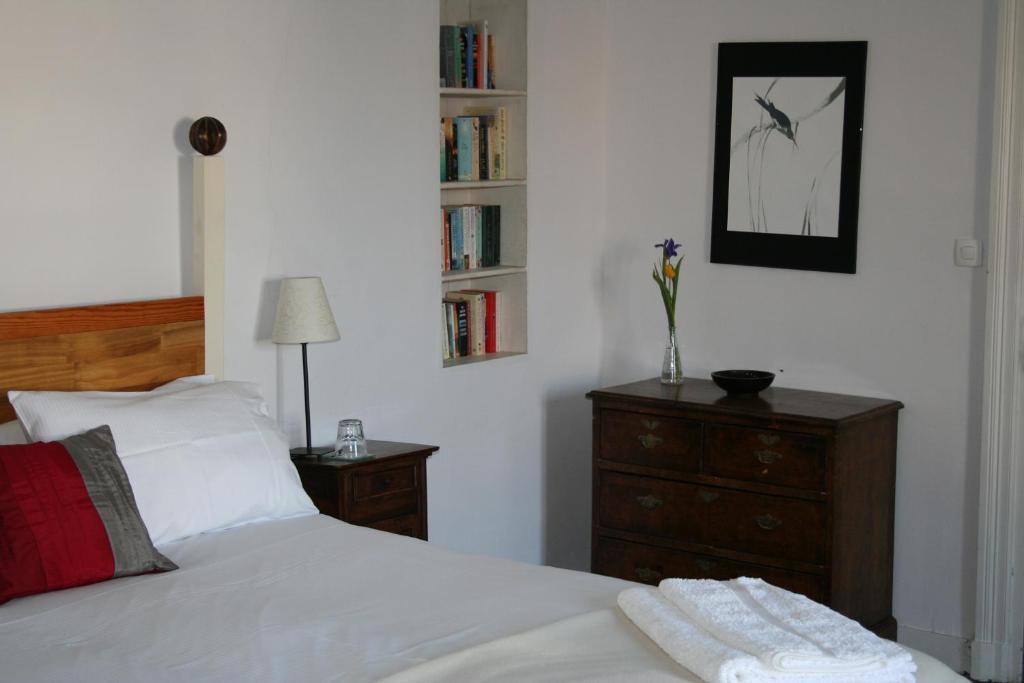 Le Voltaire Bed & Breakfast Airvault Ruang foto